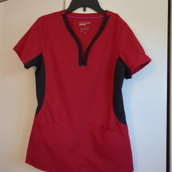 Purple label healing hands medium red scrub top - Picture 2 of 10
